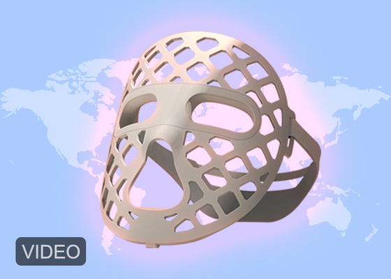 Masque facial en silicone doux à 360 degrés avec conception creuse LED bleu rouge LED